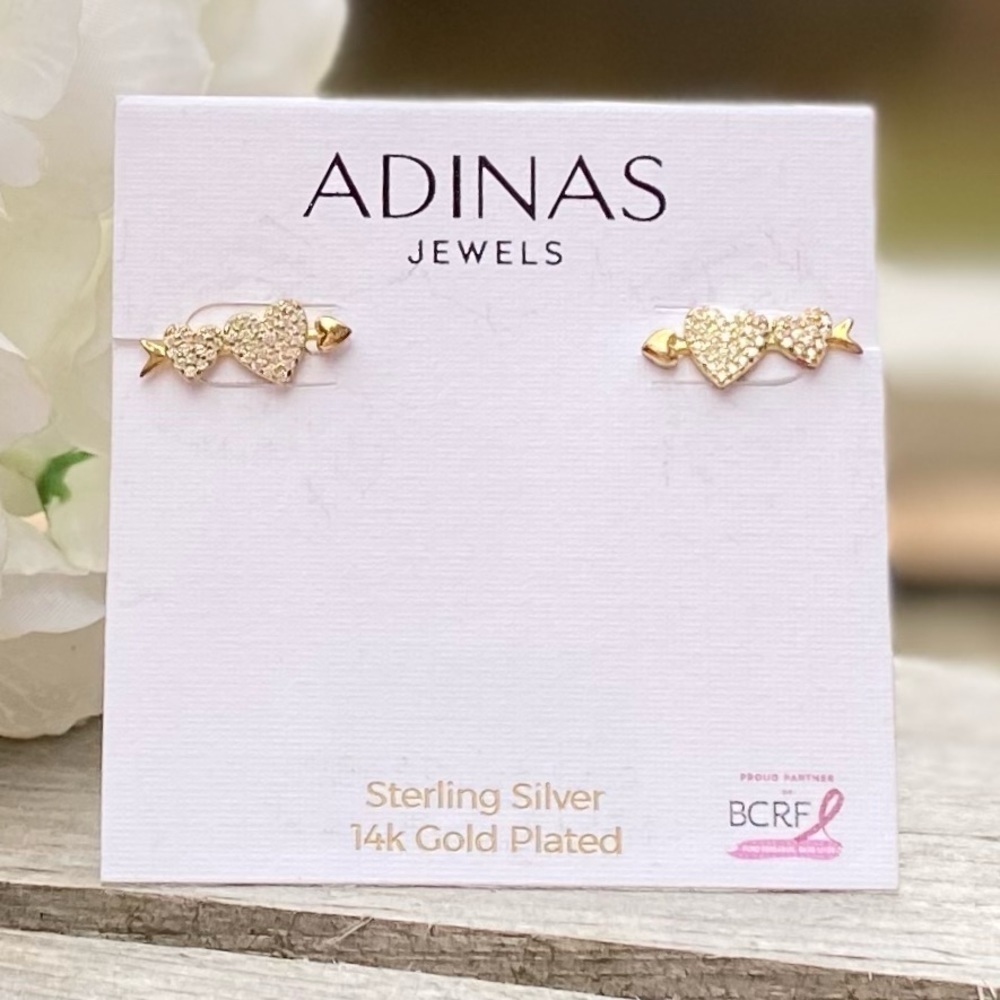 NWT ADINAS PAVE HEART ARROW GOLD STUD EARRINGS